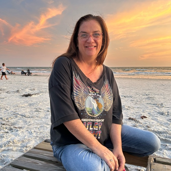 Meet your Posher, Shannon - Picture 4 of 4